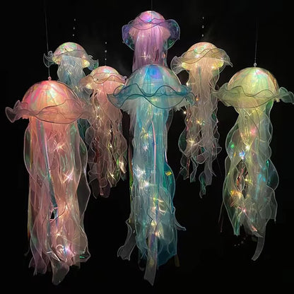 5PCS Realistic Jellyfish Hanging LED Night Light Set - Button Battery Powered Room & Party Decor